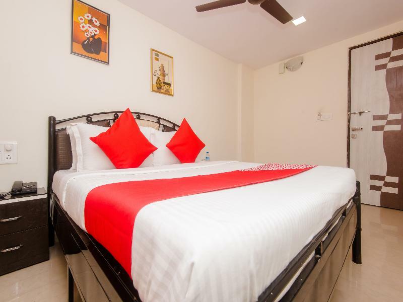 Oyo Flagship 756 Hotel Sarang Heritage Navi Mumbai Esterno foto